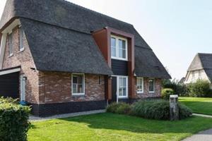 Friese Meren Villa's 22 - Nederland - Friesland - Delfstrahuizen- 10 persoons