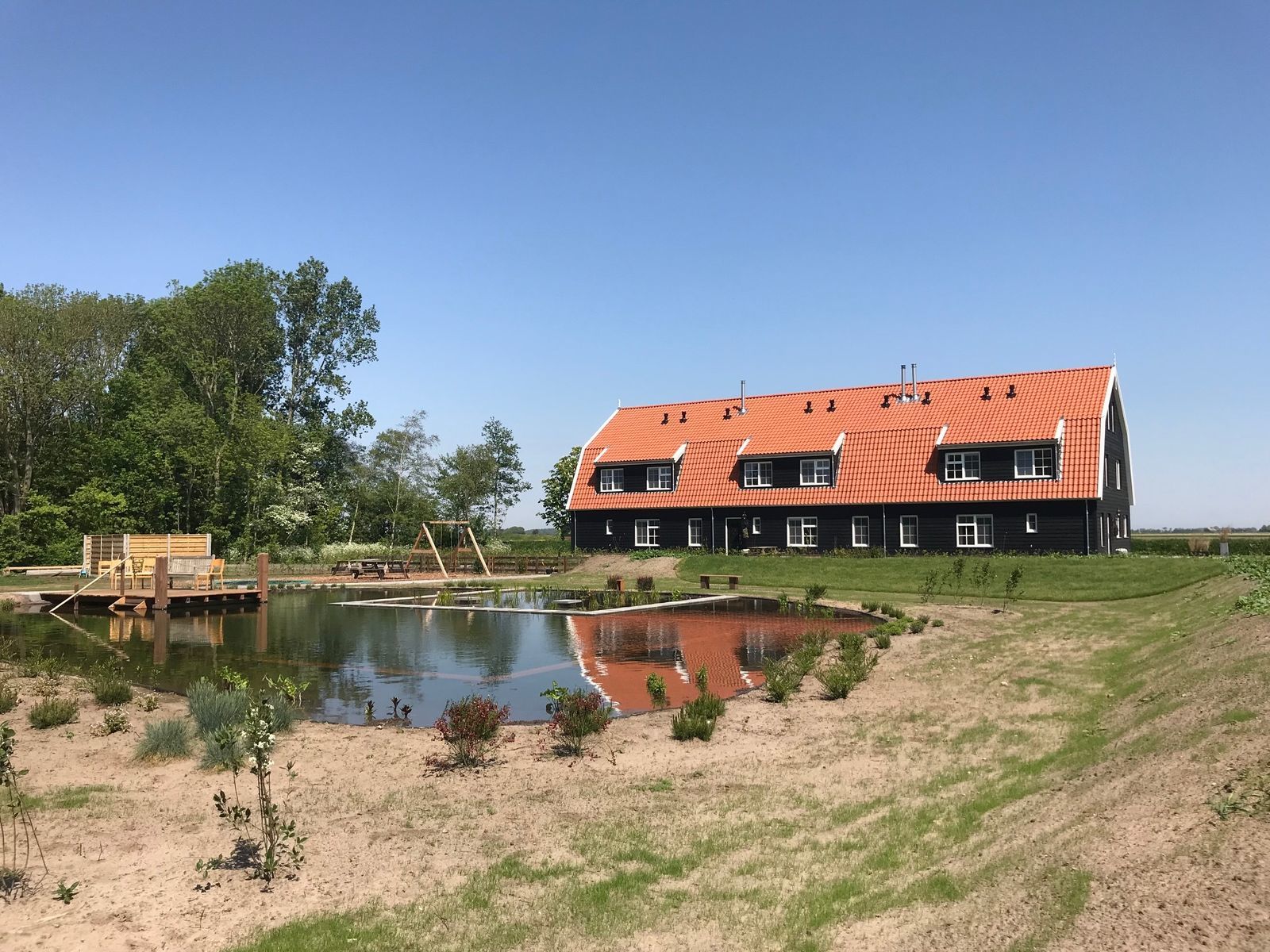 Texels Landleven XL - groepsvakantiehuis met sauna en ecozwemvijver - Nederland - Noord-Holland - Den Burg