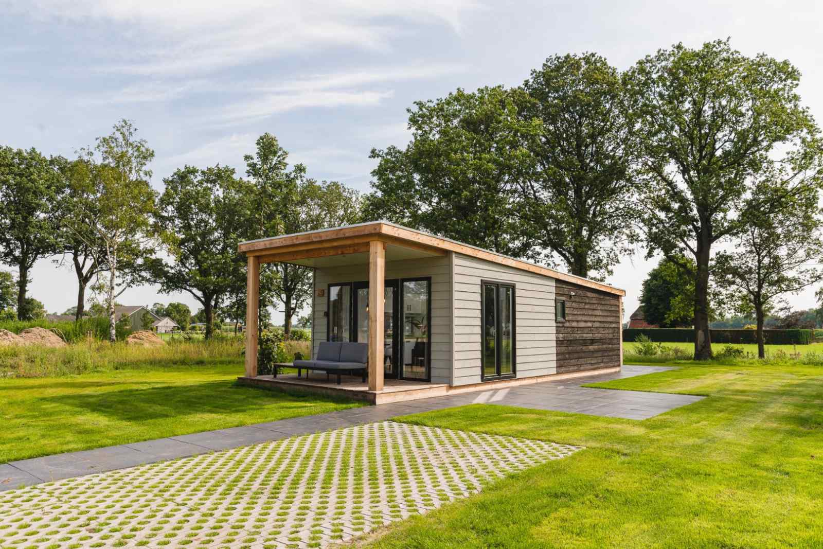 Prachtig 2 persoons vakantielodge met hottub en sauna in Salland - Overijssel - Nederland - Europa - Rijssen