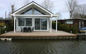 Luxe 6 persoons vakantiehuis, aan het water in Wervershoof aan het IJsselmeer. - Nederland - Europa - Wervershoof