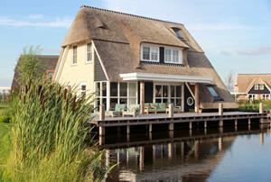 Luxe 8 persoons villa, met prive sauna, aan het Tjeukemeer in Friesland - Nederland - Europa - Delfstrahuizen