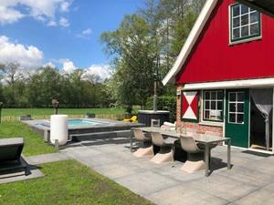 Luxe 6 persoons vakantiehuis met zwembad, hottub, en Finse sauna in de Achterhoek. - Nederland - Europa - Lievelde