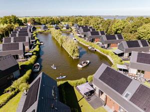 Luxe vrijstaande 6 persoons Watervilla direct gelegen aan het Slotermeer - Nederland - Europa - Balk