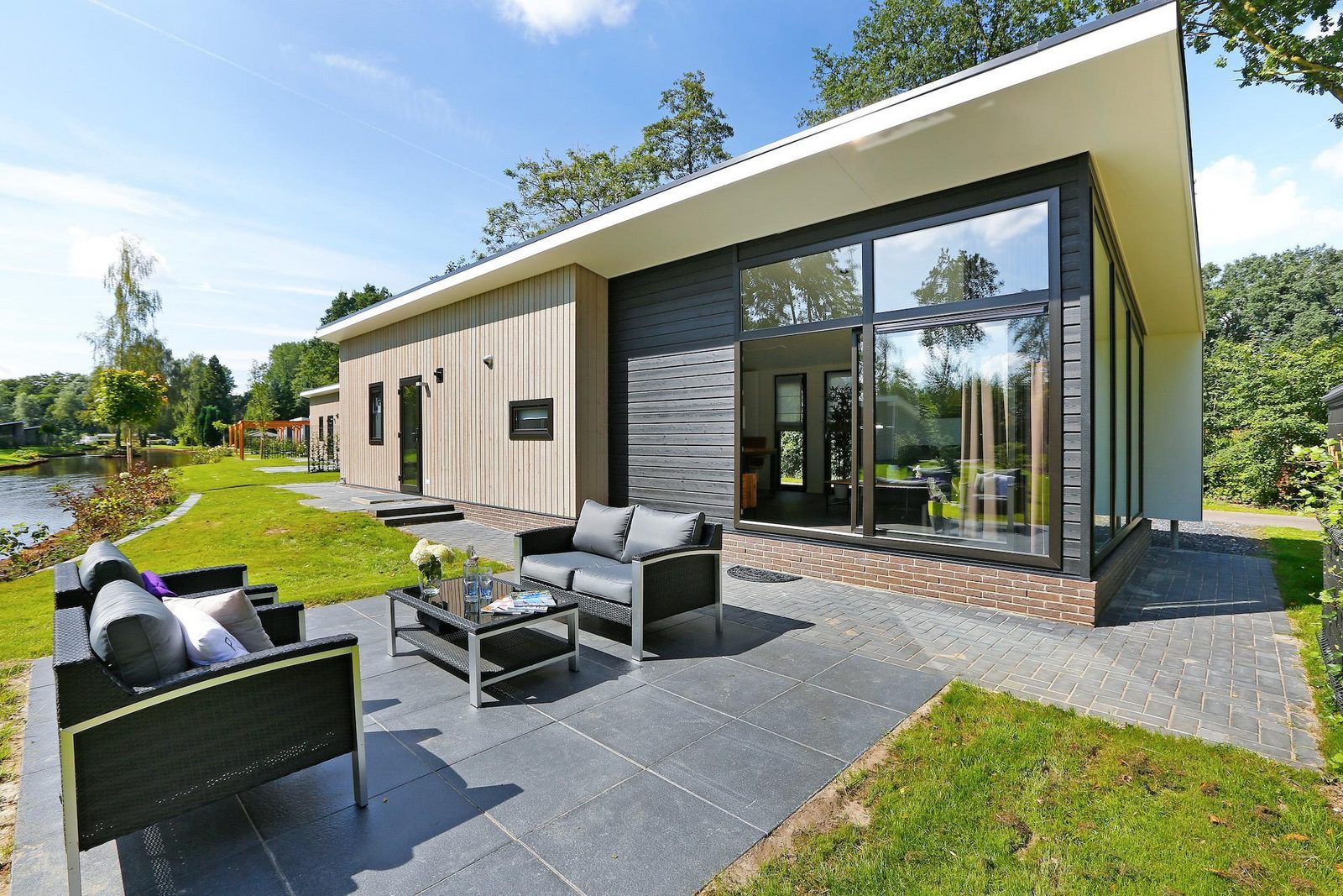 Lodge Grand Modern - 4 persoon met Finse sauna - Nederland - Gelderland - Lochem