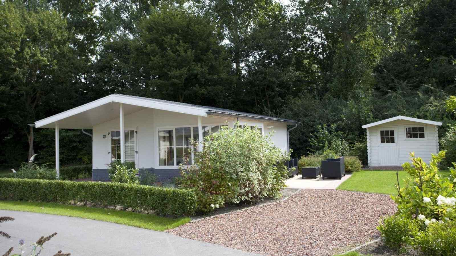 Comfortabel 6 persoons chalet op vakantiepark Molengroet in Noord-Scharwoude - Nederland - Europa - Noord-Scharwoude