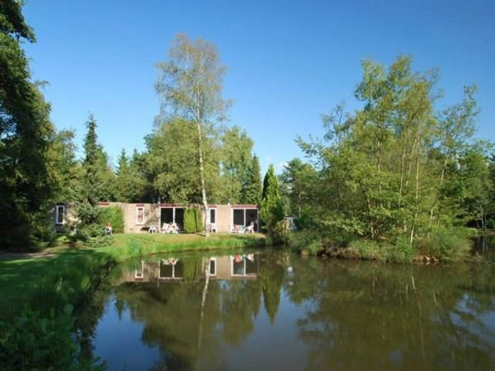 Bungalow voor 6 personen op Recreatiecentrum Adelhof in Zuid-West Drenthe. - Nederland - Europa - Vledder