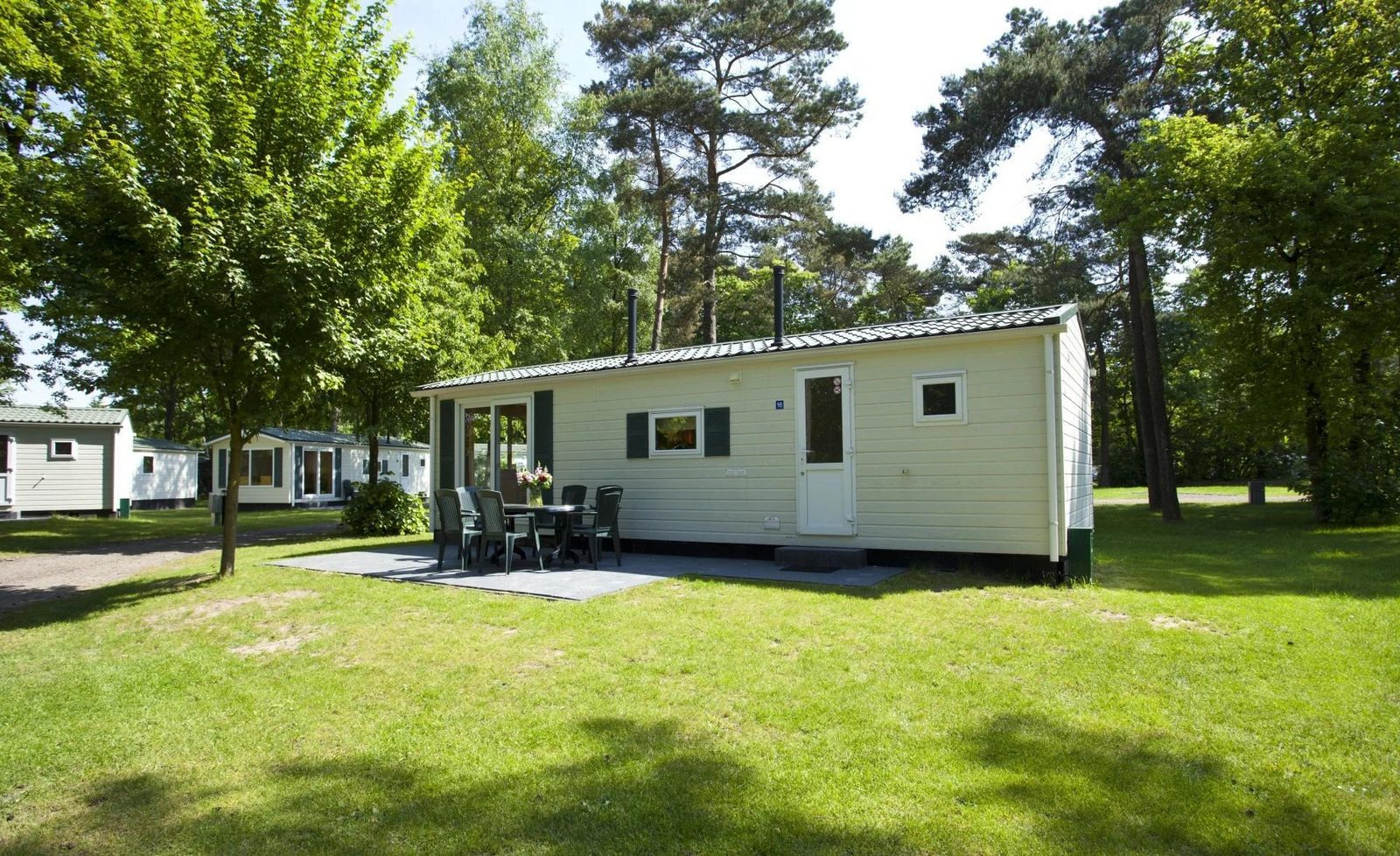 Basic 4 persoons chalet op vakantiepark de Zanding met natuurmeer en zandstrand - Nederland - Europa - Otterlo