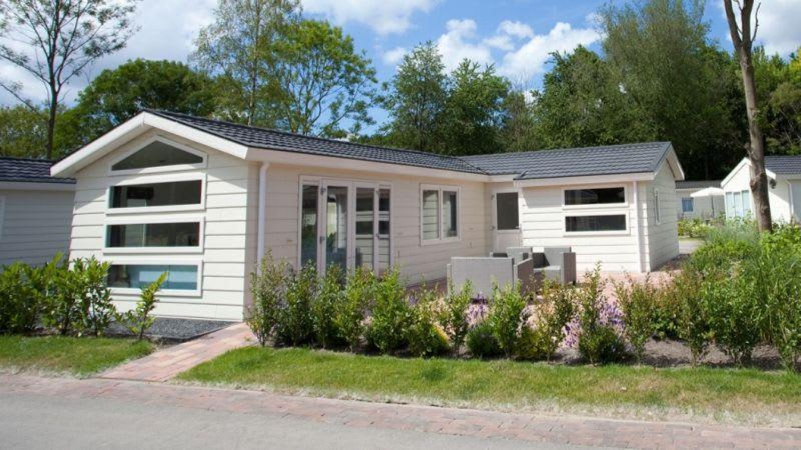 6 persoons chalet met veel privacy en ruimte op een vakantiepark in Halfweg - Nederland - Europa - Halfweg