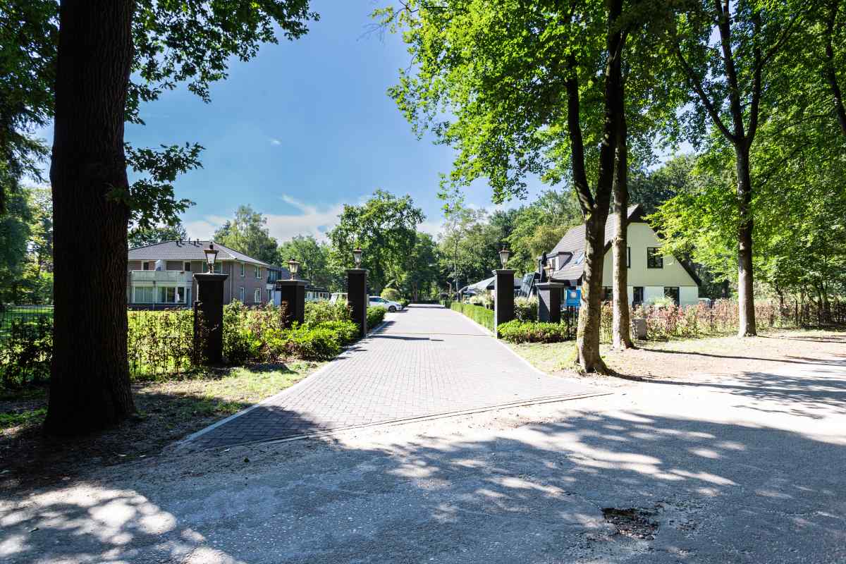 UT086 - Nederland - Lage Vuursche