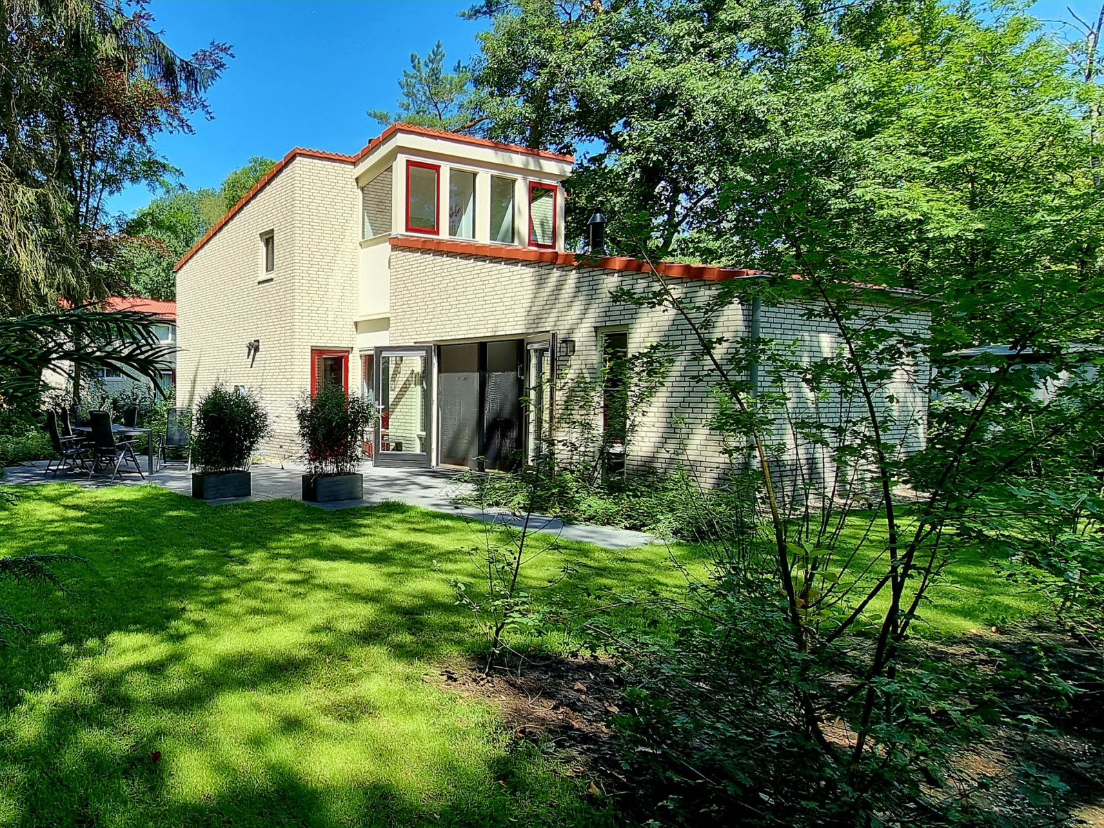 DG1041 - Nederland - Halle