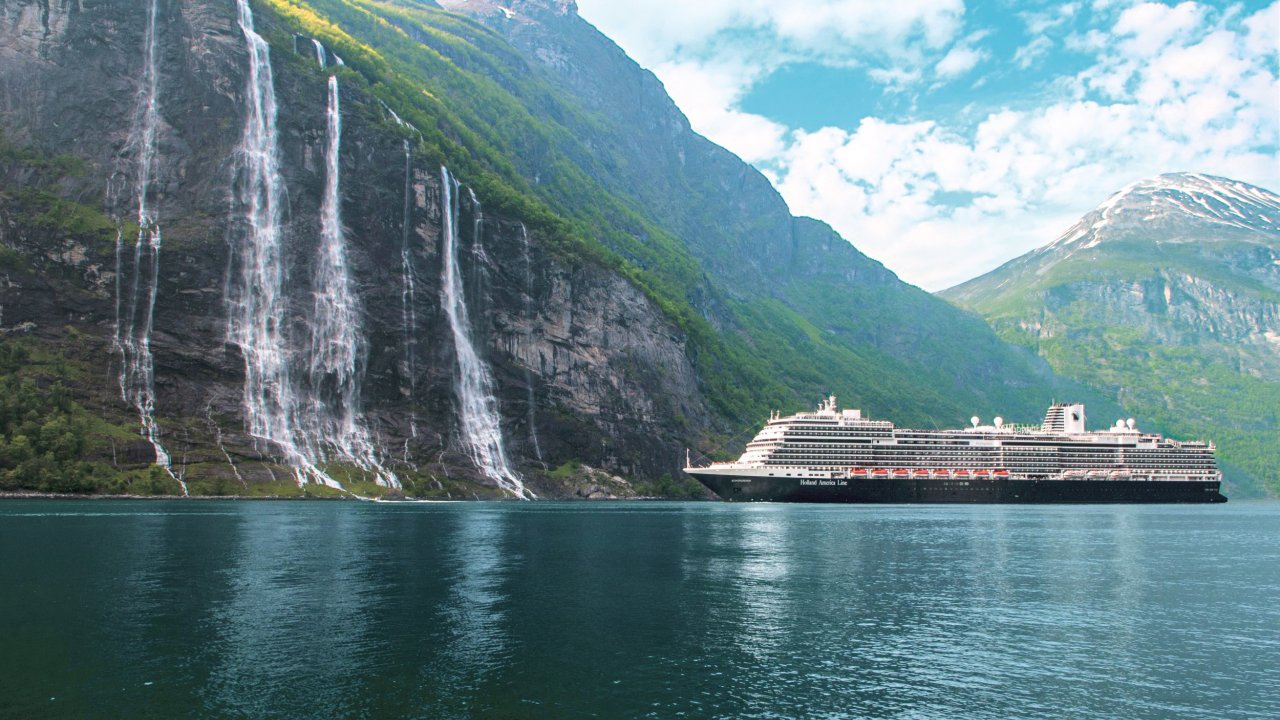 Holland America Line Rotterdam - afvaart Rotterdam - Nederland - Zuid-Holland - Rotterdam - Cruise Terminal