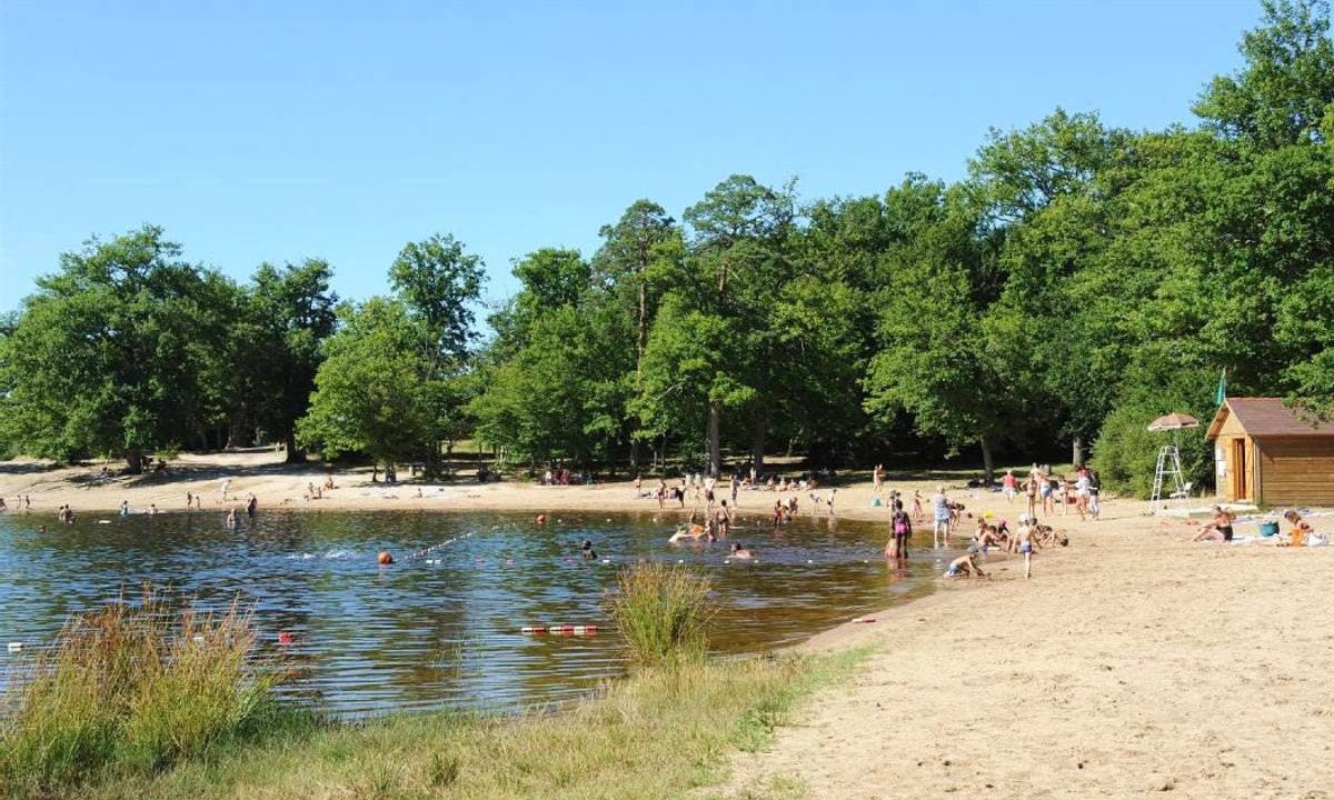 Camping Seasonova L Etang des Bois