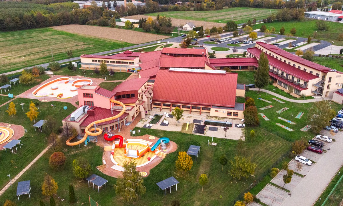 Vulkán Wellness Hotel & Camping