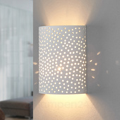 Lampenwelt Jiru - wandlamp uit gips met mooi gatpatroon