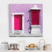 Klebefieber Leinwandbild Architektur & Skyline Rosa Fassade Pinke Tür