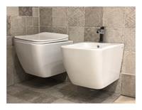 giorgy Spülrandloses hängendes Sanitär-Set in quadratischem Design, platzsparende Maße mit soft-close WC-Sitz