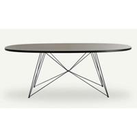 Magis XZ3 Table Tisch oval Tisch  Gestell: lackiert schwarz Tischplatte: MDF weiss