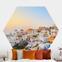 Klebefieber Hexagon Fototapete selbstklebend Strahlendes Santorin