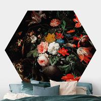 Klebefieber Hexagon Fototapete selbstklebend Abraham Mignon - Das umgeworfene Bouquet