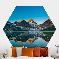 Klebefieber Hexagon Fototapete selbstklebend Berglandschaft am Lake Magog in Kanada