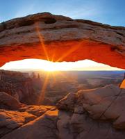 Dimex Mesa Arch Vlies Fotobehang 225x250cm 3-banen