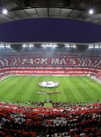 Wizard+Genius FC Bayern München Stadion Choreo Vlies Fotobehang 192x260cm 4-banen