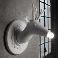 Karman Marnìn - design-wandlamp van keramiek