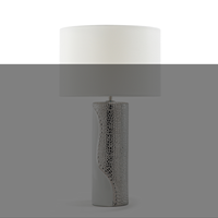 Beliani - Tischlampe im Glamour Stil Kunstseide/Porzellan weiß/silber Aiken - Weiß