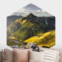 Klebefieber Hexagon Fototapete selbstklebend Berge und Tal der Lechtaler Alpen in Tirol