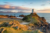 Papermoon Fotobehang Zonsondergang bij Ynys Llanddwyn Vliesbehang, eersteklas digitale print