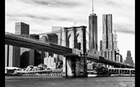 Papermoon Fototapete »Brooklyn Bridge Schwarz & Weiß«, samtig, Vliestapete, hochwertiger Digitaldruck, inklusive Kleister