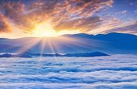 Papermoon Fototapete »Sonnenaufgang über Wolken«, samtig, Vliestapete, hochwertiger Digitaldruck