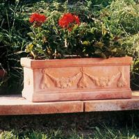 Gartentraum.de Eckiger Terrakotta Pflanztrog mit floralem Dekor - Sofonisba