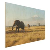 Bilderwelten Holzbild Natur & Landschaft - Querformat 3:2 Elefanten vor dem Kilimanjaro in Kenya