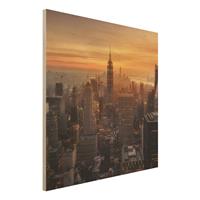 Bilderwelten Holzbild Architektur & Skyline - Quadrat Manhattan Skyline Abendstimmung