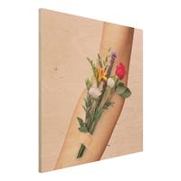 Bilderwelten Holzbild Blumen - Quadrat Arm mit Blumen