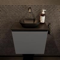 Mondiaz Fowy toiletmeubel 50x50x23cm dark grey mat 0 kraangaten wasbak: midden 1 deur solid surface met blad MDF kleur wasbak: zwart FOWY59006darkgreyurban