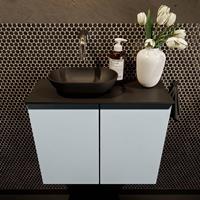 Mondiaz Fowy toiletmeubel 60x50x23cm clay mat 0 kraangaten wasbak: links 2 deuren solid surface met blad MDF kleur wasbak: zwart FOWY59011clayurban