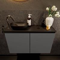 Mondiaz Fowy toiletmeubel 80x50x23cm dark grey mat 1 kraangat wasbak: links 2 deuren solid surface met blad MDF kleur wasbak: zwart FOWY59014darkgreyurban