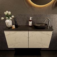 Mondiaz Fowy toiletmeubel 100x50x23cm Carrara mat 1 kraangat wasbak: rechts 2 deuren solid surface met blad Melamine kleur wasbak: zwart FOWY59021Carraraurban