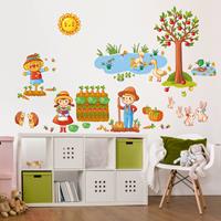 Klebefieber Wandtattoo Kinderzimmer Bauernhof-Set mit Garten