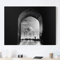 Bilderwelten Leinwandbild Schwarz-Weiß - Querformat Das Tor zum Taj Mahal