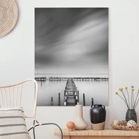 Bilderwelten Leinwandbild Schwarz-Weiß - Hochformat Der alte Pier