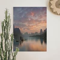 Bilderwelten Leinwandbild Sonnenuntergang - Hochformat Sonnenaufgang über chinesischem Fluss