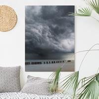 Bilderwelten Leinwandbild Strand - Hochformat Sturmwolken über der Ostsee
