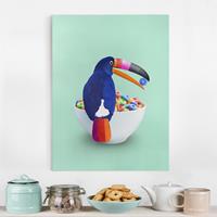 Bilderwelten Leinwandbild Tiere - Hochformat Frühstück mit Tukan