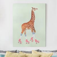 Bilderwelten Leinwandbild Kinderzimmer - Hochformat Giraffe mit Rollschuhen