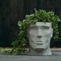 Gartentraum.de Mann Kopf Blumentopf aus Beton - modern - Apollo Design - Moholy / 22x19x23cm (HxBxT) / ohne Farbe