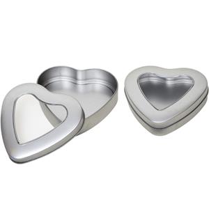 Trendoz 2x Zilveren hartjes opbergblikken/bewaarblikken 13 cm met venster - Cadeauverpakking zilveren voorraadblikken