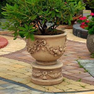 Gartentraum.de Stilvoller Steinguss Pflanztopf mit Schleifen und floralen Mustern - rund - Galatea / Sahara / ohne Sockel